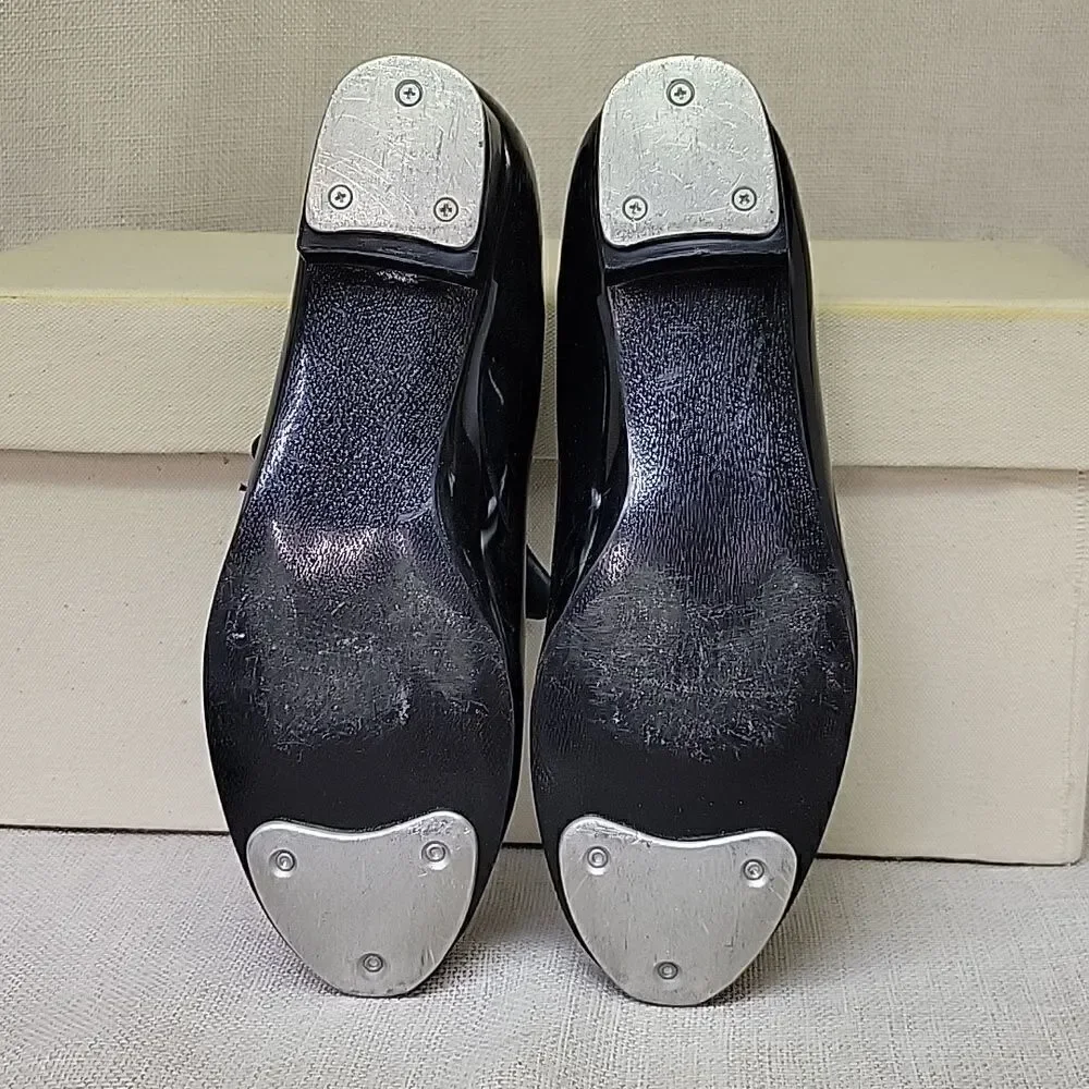 Loshin's‎ girls tap shoes sz 1 1/2 M plus a pr of black tights